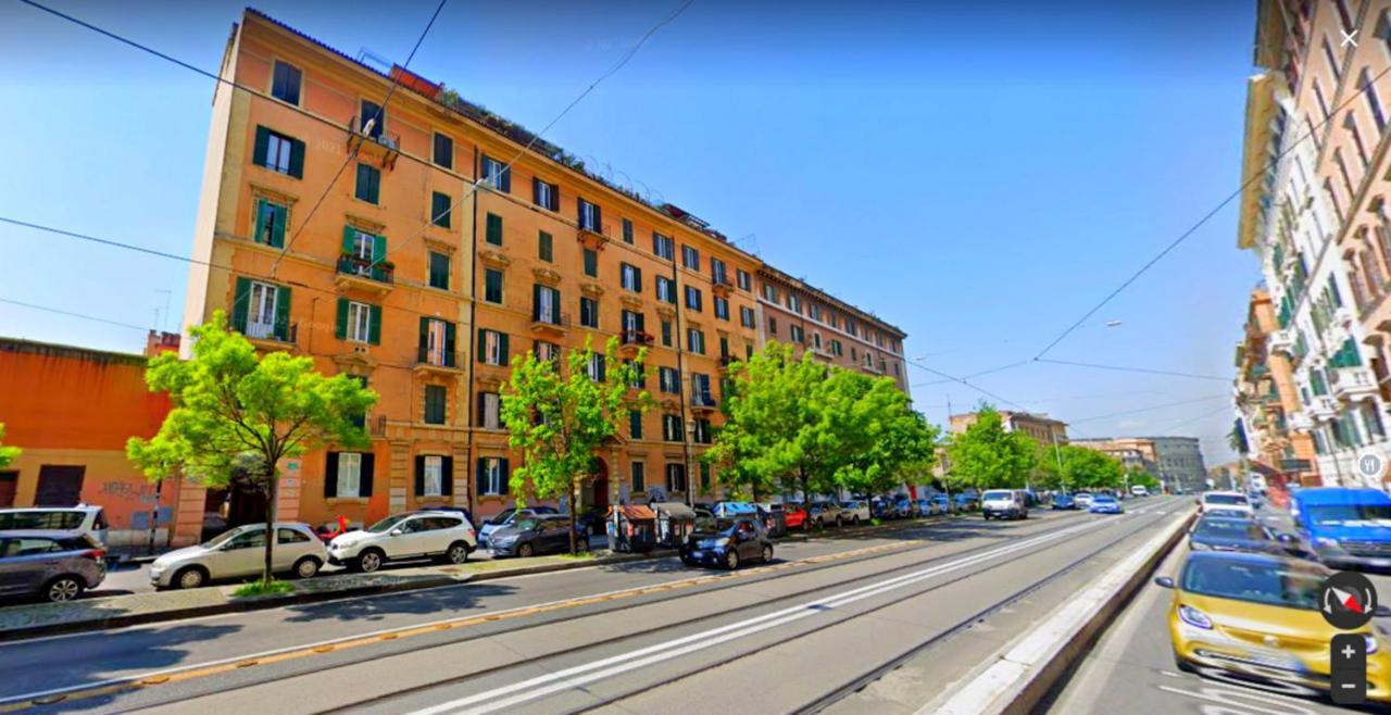 Vacanze Romane Colosseo Apartment Bagian luar foto