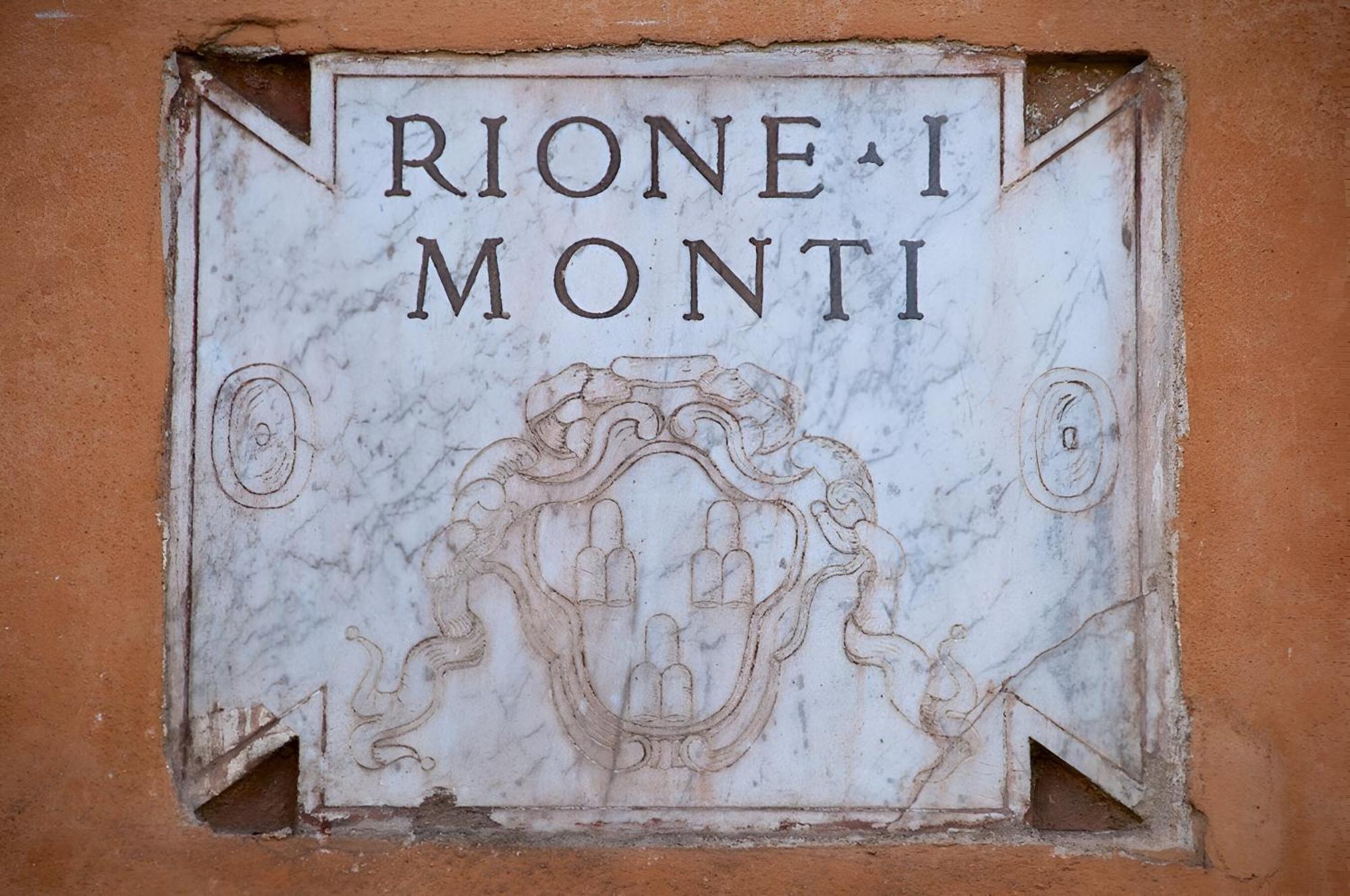 Vacanze Romane Colosseo Apartment Bagian luar foto